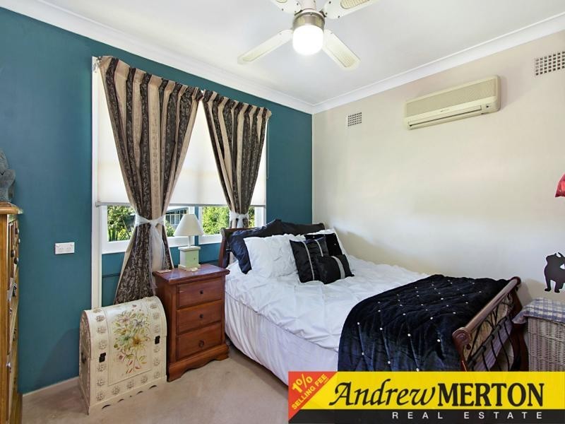 42 Manila Road, Lethbridge Park NSW 2770