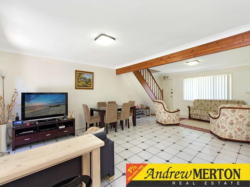 10/10 Stanbury Place, Quakers Hill NSW 2763