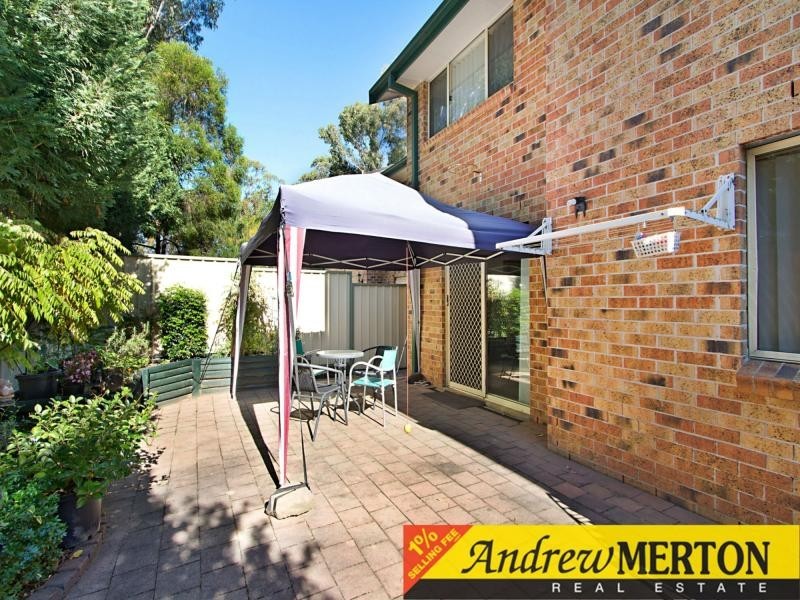 10/10 Stanbury Place, Quakers Hill NSW 2763