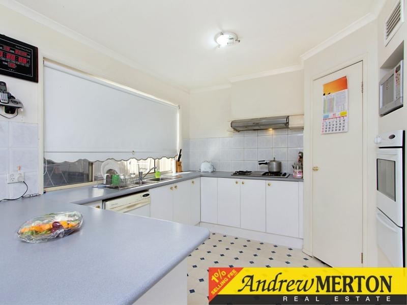 4 Emmanuel Terrace, Glenwood NSW 2768