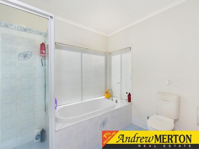 4 Emmanuel Terrace, Glenwood NSW 2768