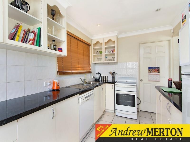 16 Quakers Hill Parkway, Quakers Hill NSW 2763