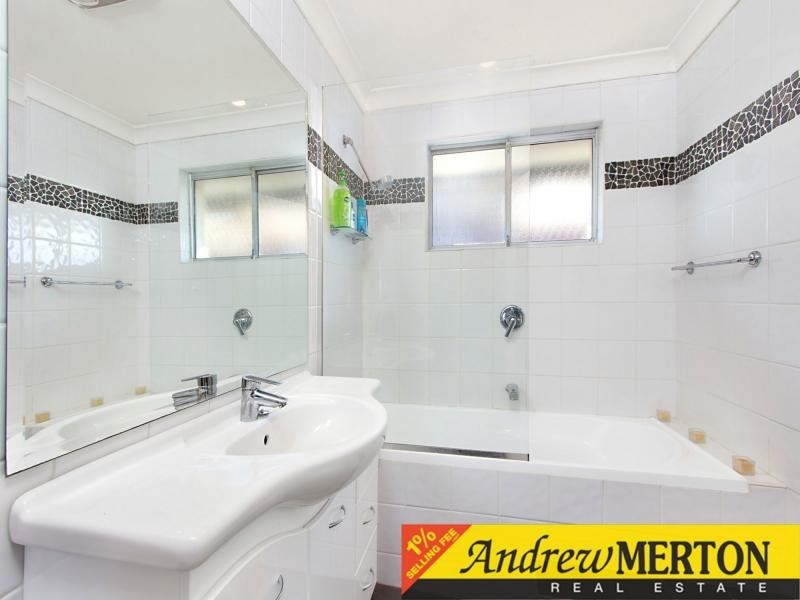 16 Quakers Hill Parkway, Quakers Hill NSW 2763