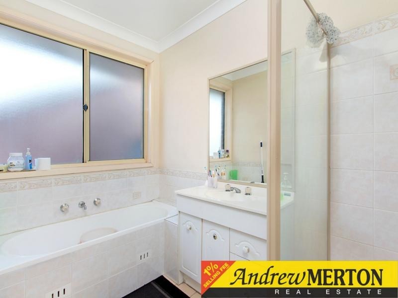 69 Thompson Crescent, Glenwood NSW 2768