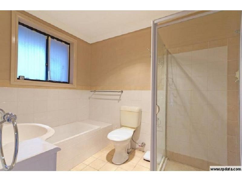 2/72 Bali Drive, Quakers Hill NSW 2763