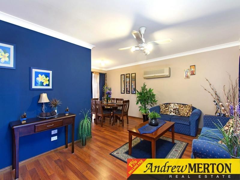 21 Thompson Crescent, Glenwood NSW 2768