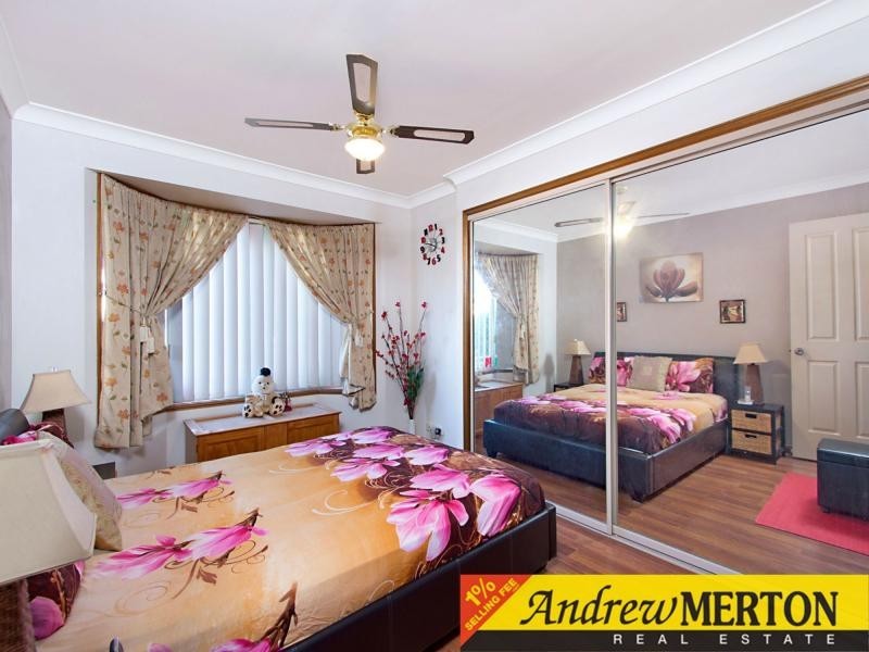 21 Thompson Crescent, Glenwood NSW 2768