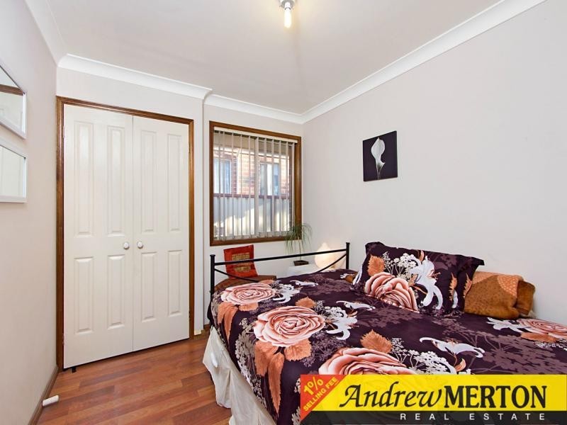 21 Thompson Crescent, Glenwood NSW 2768