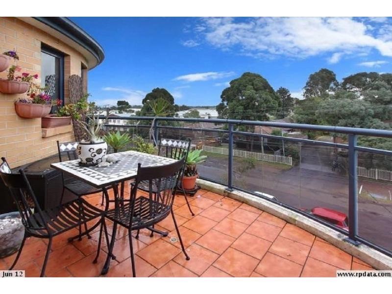 19/28 Fourth Ave, Blacktown NSW 2148