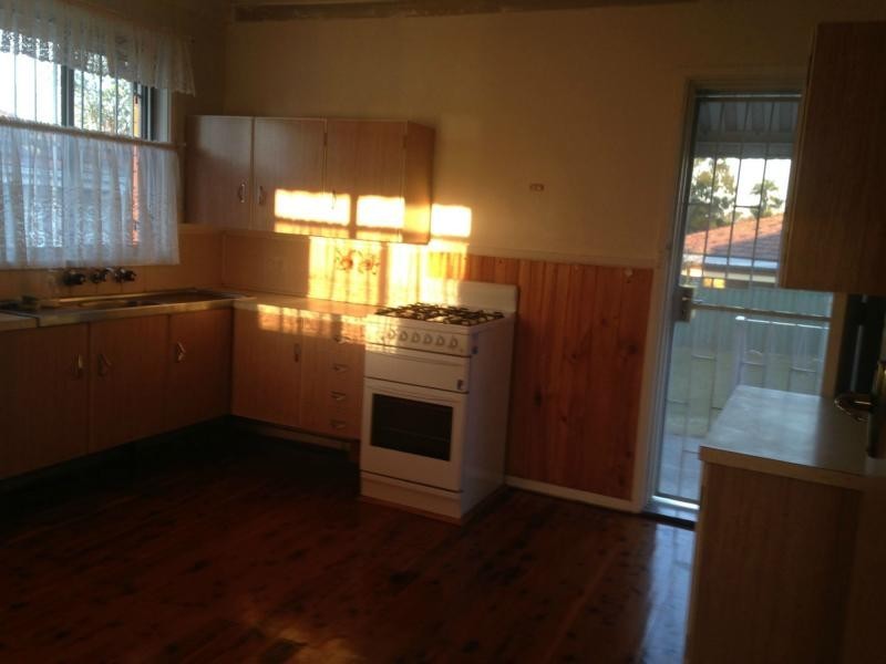 80 Columbia Road, Seven Hills NSW 2147