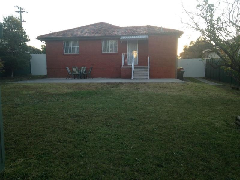 80 Columbia Road, Seven Hills NSW 2147