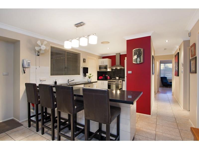 10 Amanda Close, Dean Park NSW 2761