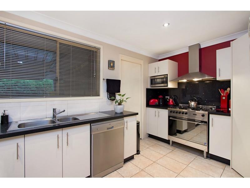 10 Amanda Close, Dean Park NSW 2761