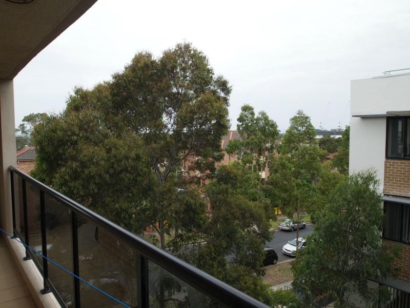 29/8-14 Oxford, Blacktown NSW 2148