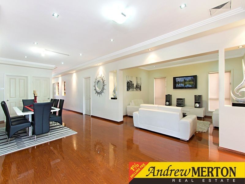 15 Granada Place, Oakhurst NSW 2761