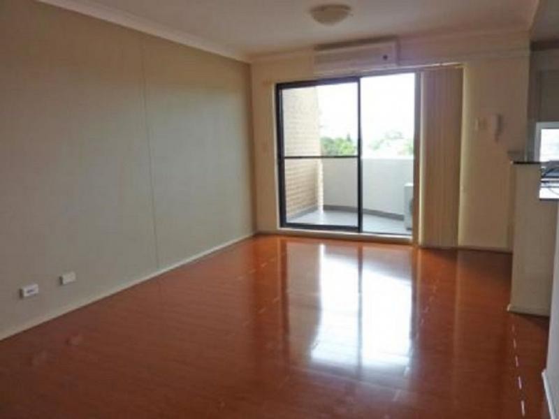 24/20 Clifton Street, Blacktown NSW 2148