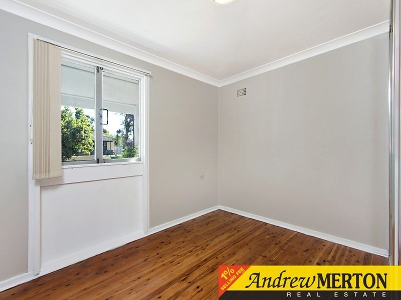 27 Manila Road, Lethbridge Park NSW 2770