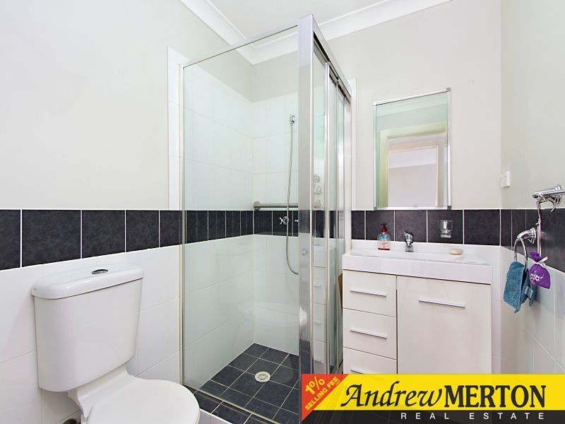 2/63 Breakfast Road, Marayong NSW 2148