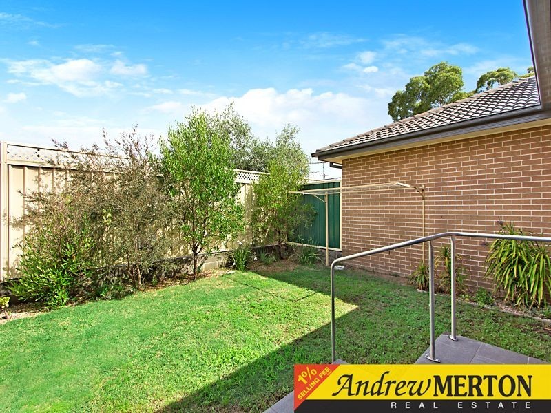 2/63 Breakfast Road, Marayong NSW 2148