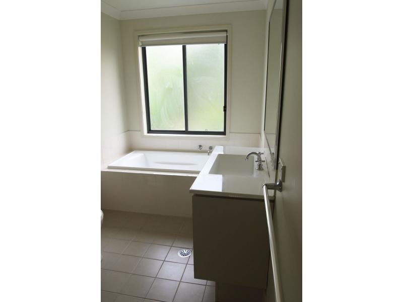 4 Dianella Circuit, Woodcroft NSW 2767