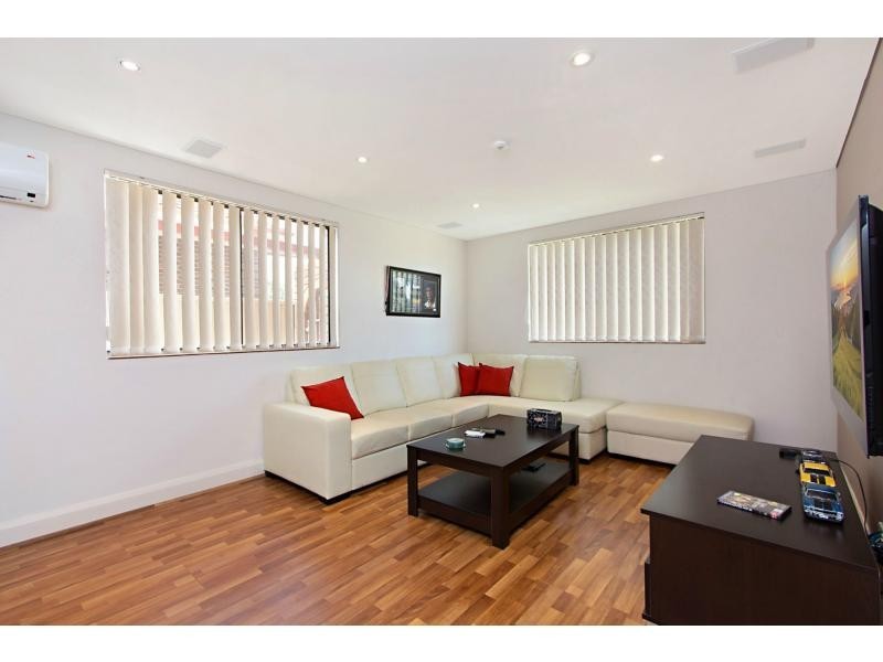 15 Knox Street, St Marys NSW 2760