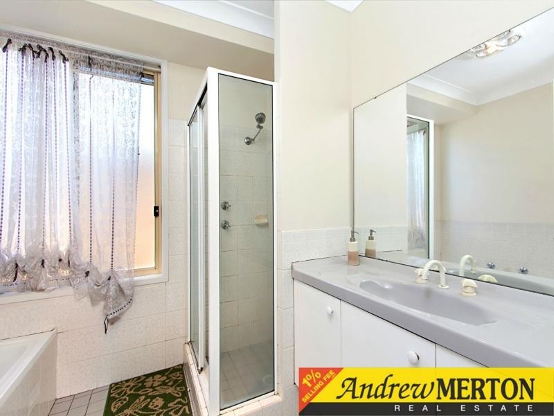 27 Calandra Avenue, Quakers Hill NSW 2763