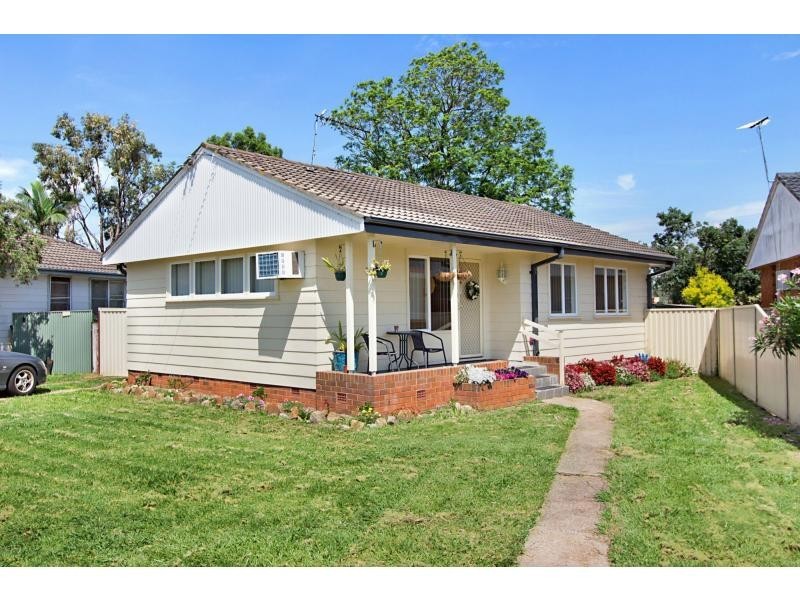42 Mendelssohn Avenue, Emerton NSW 2770