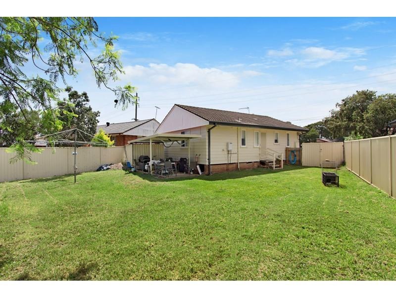 42 Mendelssohn Avenue, Emerton NSW 2770