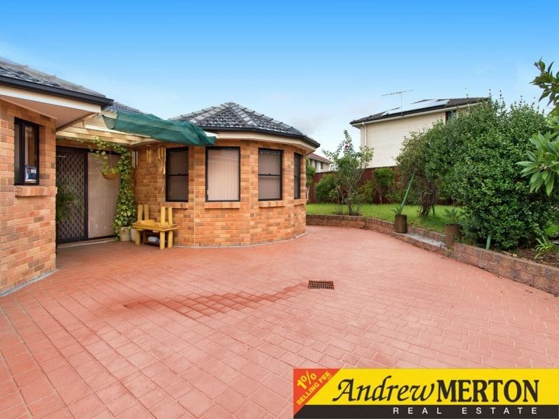 4 Lakewood Drive, Woodcroft NSW 2767