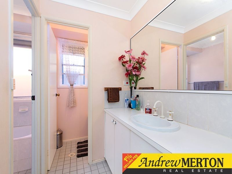 43 Kester Crescent, Oakhurst NSW 2761