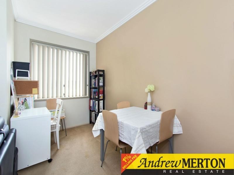25/8-18 Wallace Street, Blacktown NSW 2148