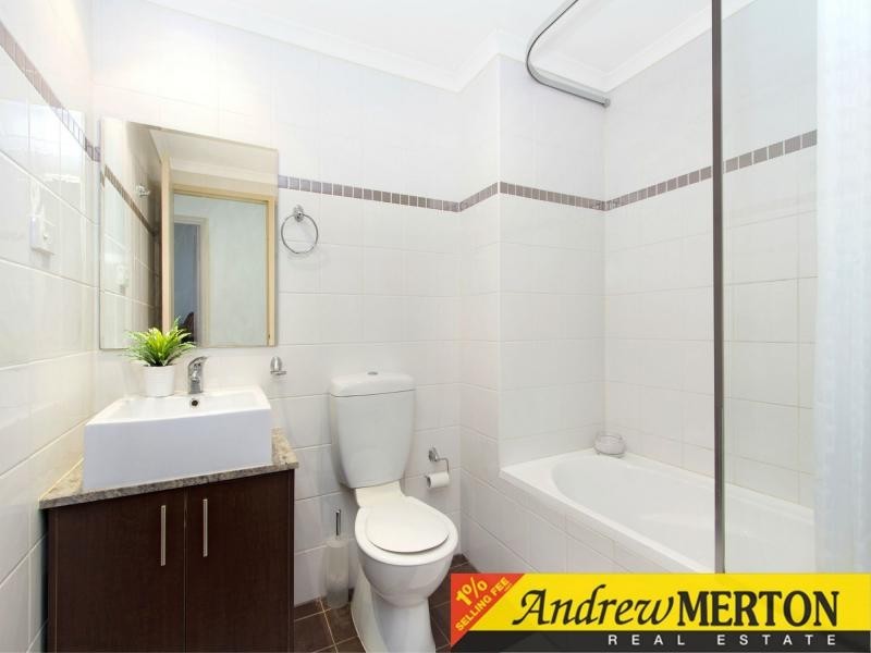 25/8-18 Wallace Street, Blacktown NSW 2148