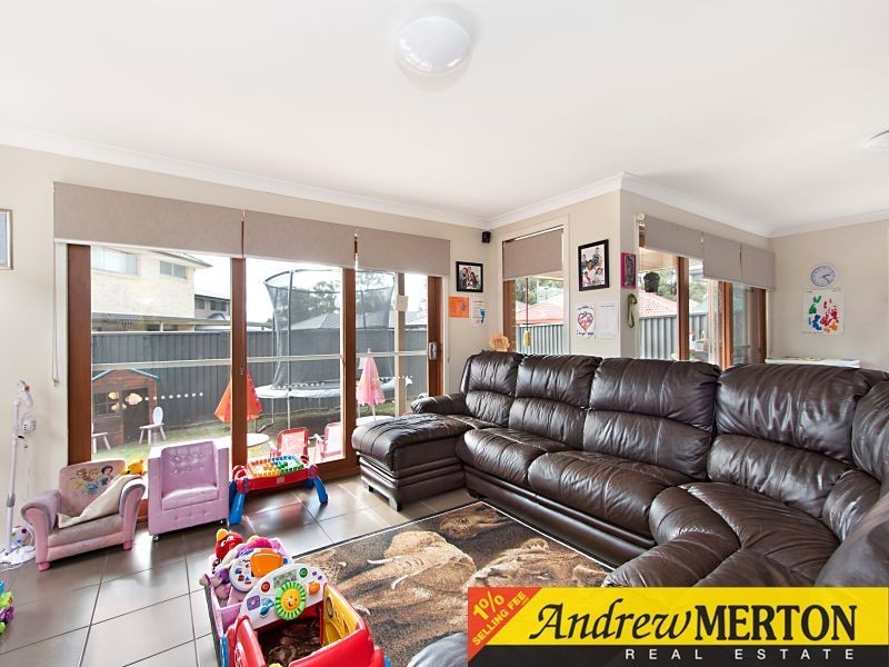 15 Brunswick Circuit, Ropes Crossing NSW 2760