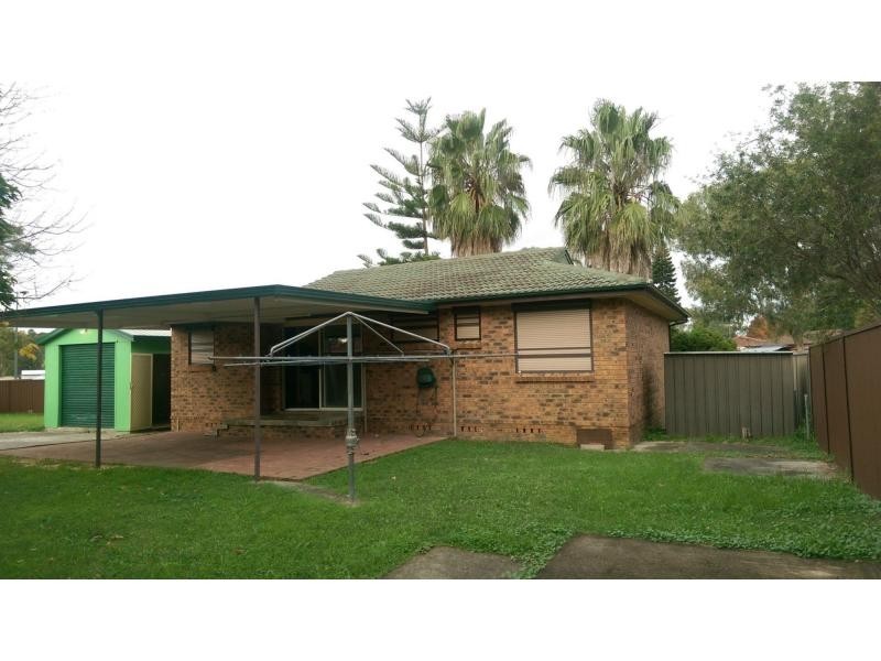 6 Canna Place, Quakers Hill NSW 2763