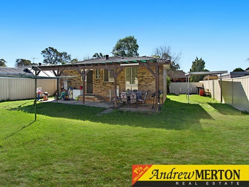 3 Groundsel Avenue, Macquarie Fields NSW 2564
