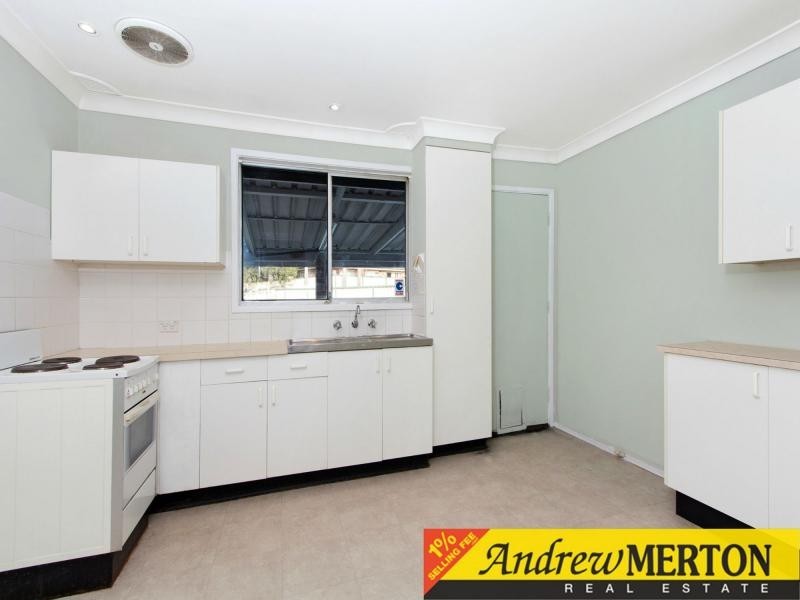 64 Ridgeway Crescent, Quakers Hill NSW 2763