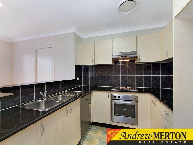 8/44 Stanbury Place, Quakers Hill NSW 2763
