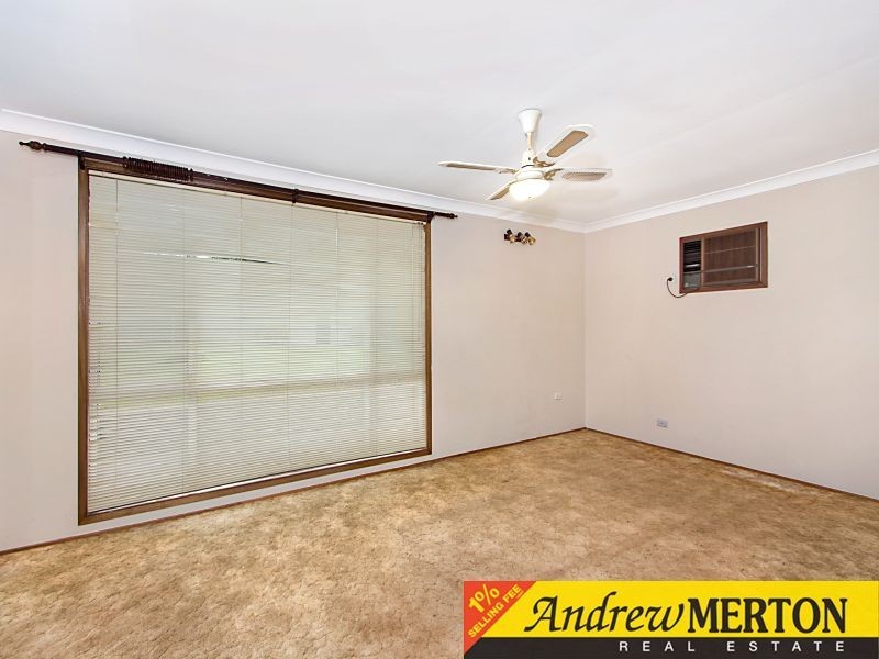 15 Darrell Place, Oakhurst NSW 2761