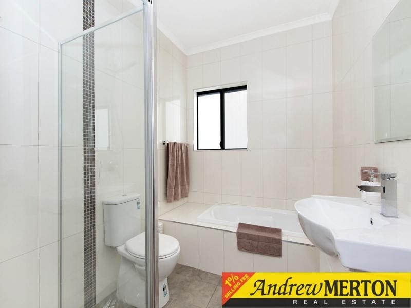 2/290 Hector Street, Bass Hill NSW 2197