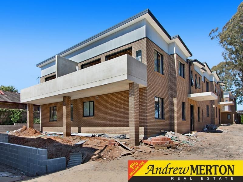 9 Bogalara Road, Old Toongabbie NSW 2146