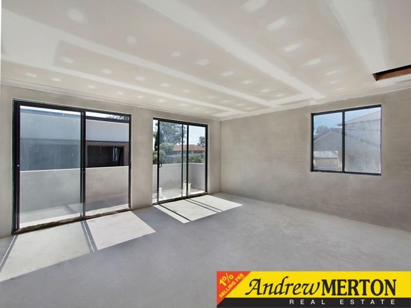 9 Bogalara Road, Old Toongabbie NSW 2146