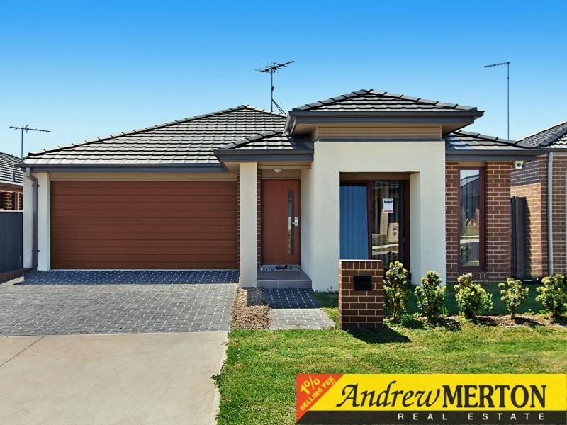 33 Lawler Street, Ropes Crossing NSW 2760