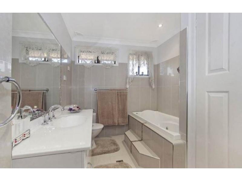 15 Raymond Street, Blacktown NSW 2148