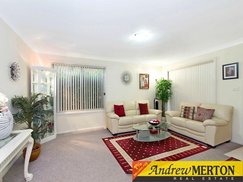 1/220 Farnham Road, Quakers Hill NSW 2763