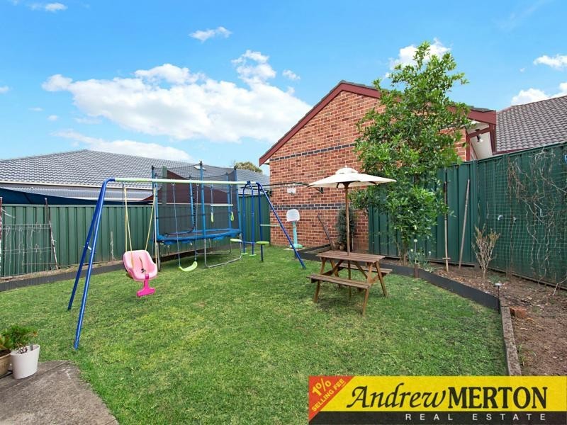 1/220 Farnham Road, Quakers Hill NSW 2763