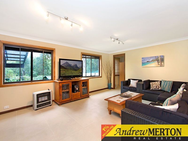 37 Caratel Crescent, Marayong NSW 2148