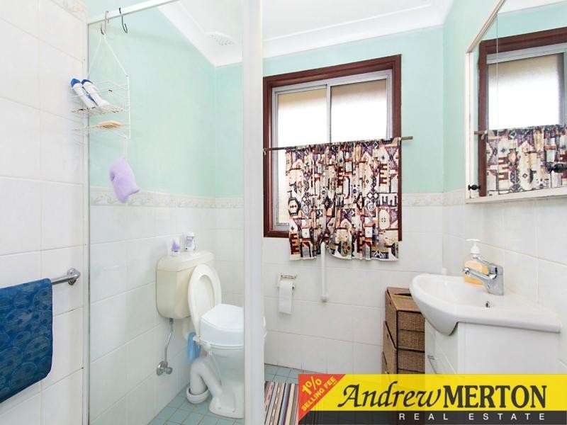 24 Vianney Crescent, Toongabbie NSW 2146