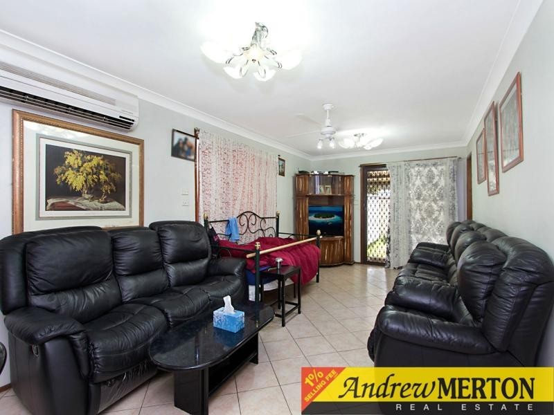 74 Hoyle Drive, Dean Park NSW 2761