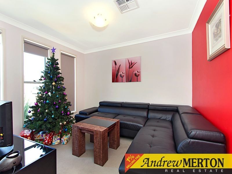 34 Wiseman Circuit, Ropes Crossing NSW 2760