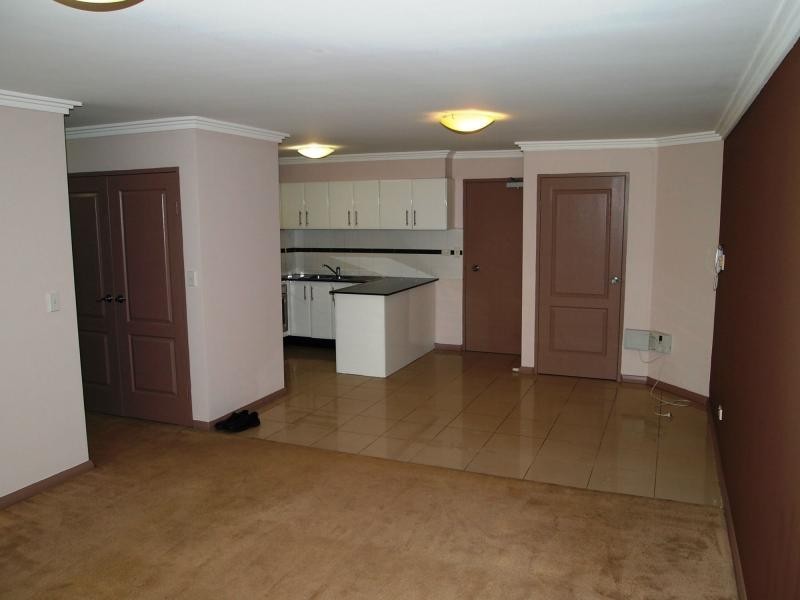 30/8-14 Oxford Street, Blacktown NSW 2148